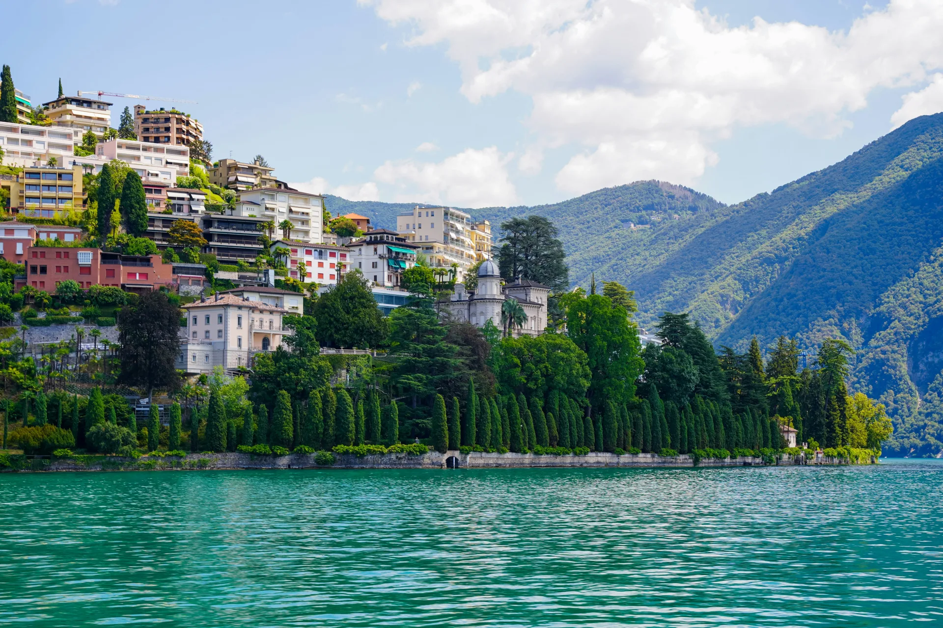 A historic village next to the lake shore